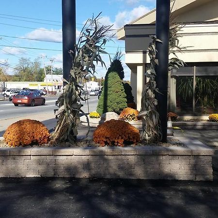 Attleboro Motor Inn Экстерьер фото